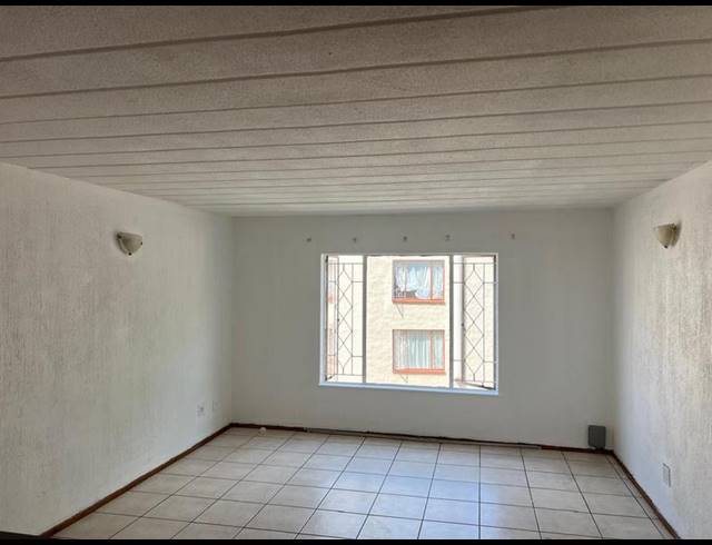 2 BEDROOM PROPERTY TO RENT IN HELDERKRUIN